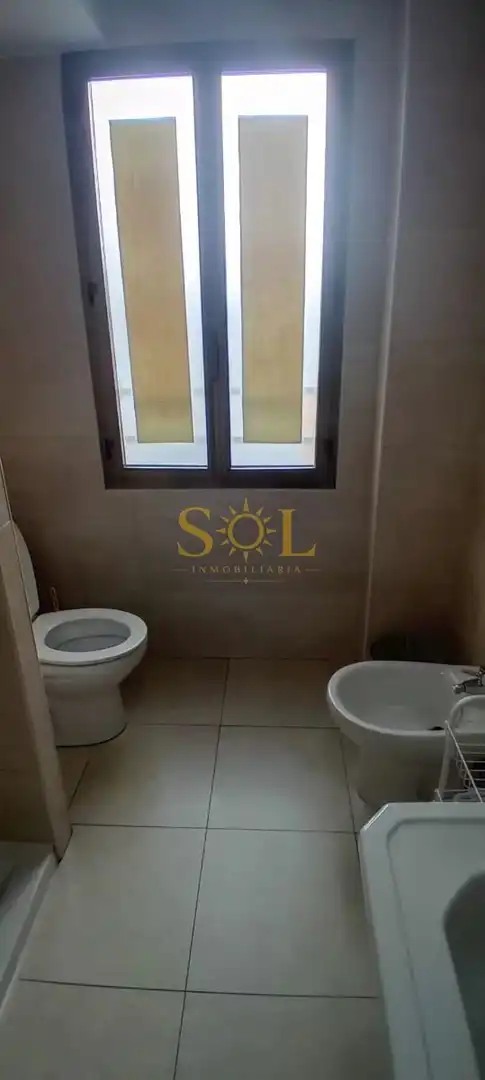 Badezimmer von Wohnung zur Miete in León Capital  mit Heizung, Terrasse und Möbliert