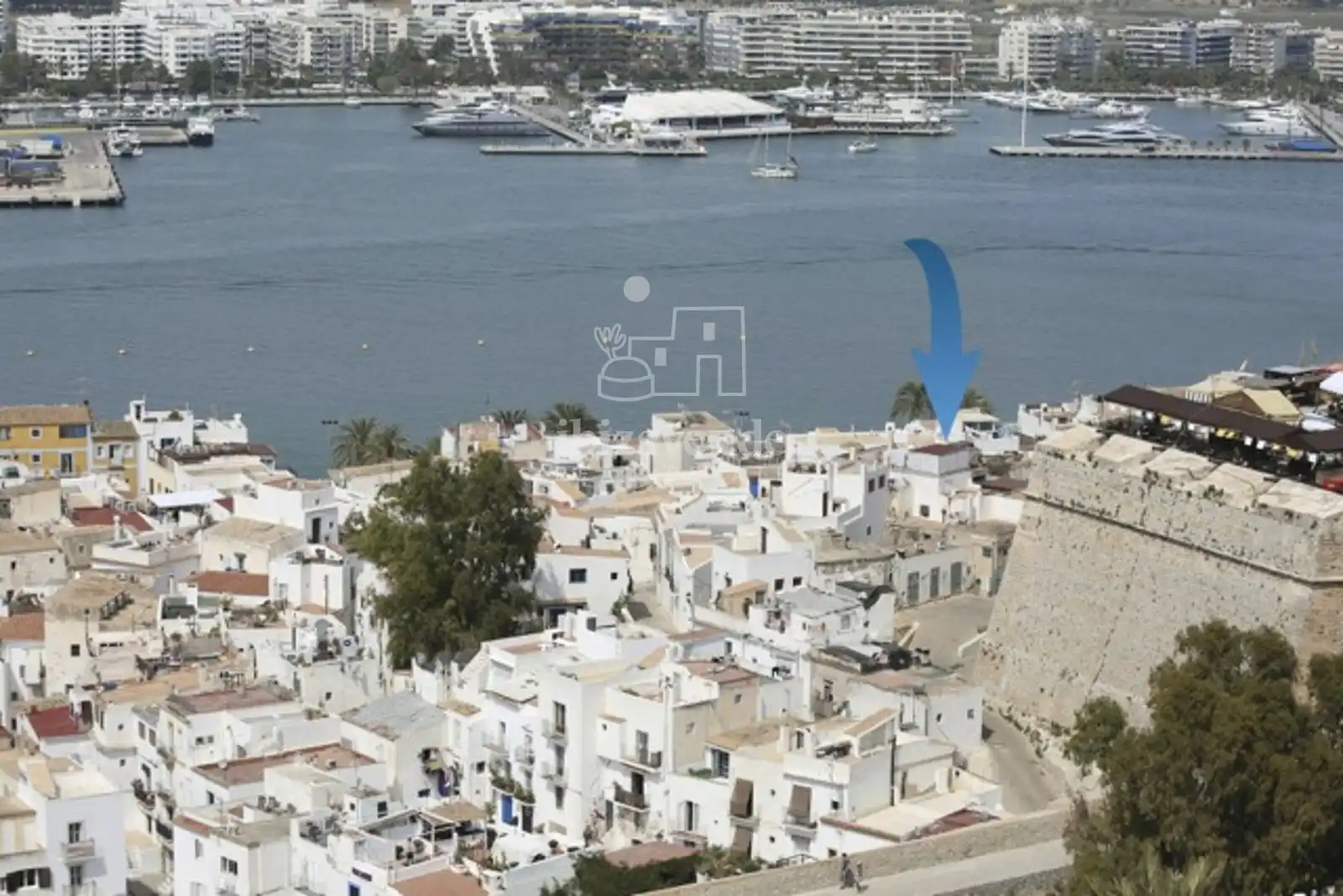 Vista exterior de Casa o xalet en venda en Eivissa amb Calefacció, Terrassa i Moblat