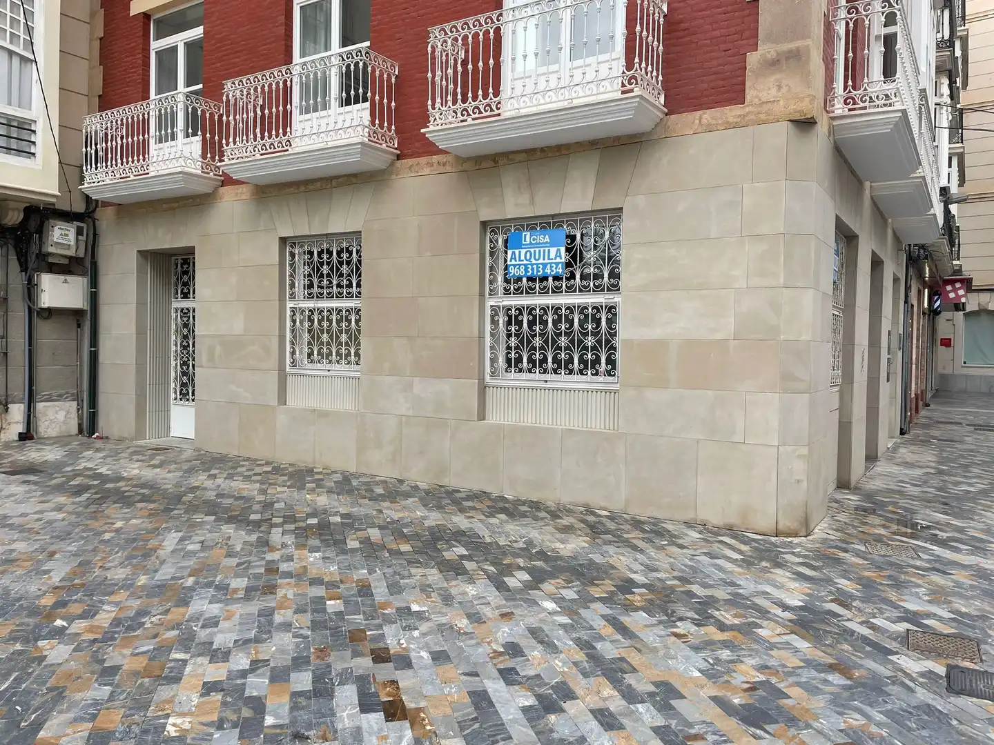 Vista exterior de Local de alquiler en Cartagena