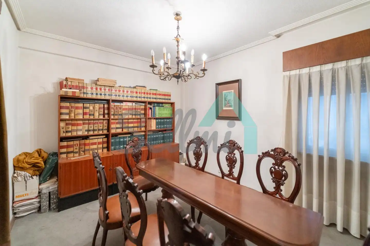 Comedor de Piso en venta en Oviedo  con Calefacción y Parquet
