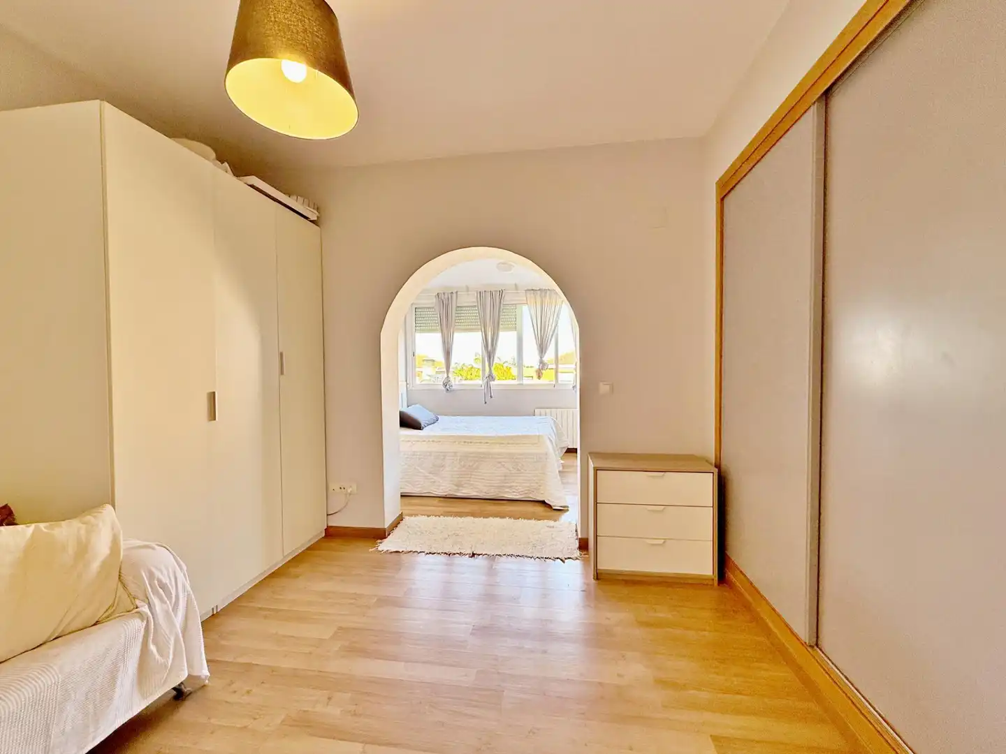 Dormitori de Casa o xalet en venda en Llíria amb Aire condicionat, Jardí privat i Terrassa