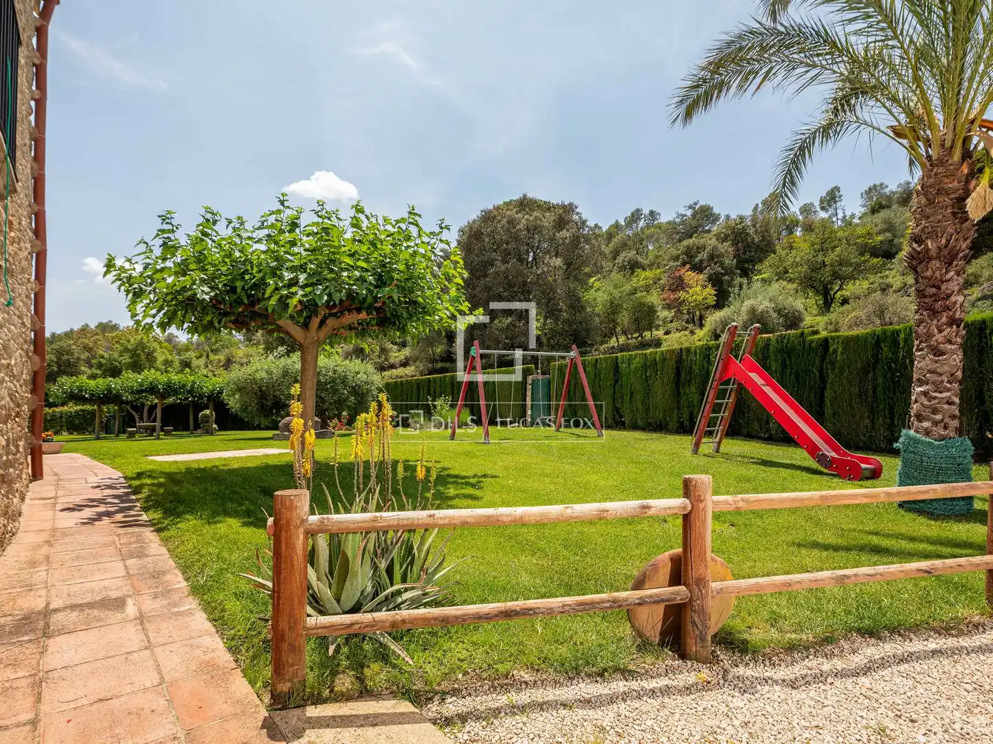 Jardí de Finca rústica en venda en Lladó amb Aire condicionat, Calefacció i Jardí privat