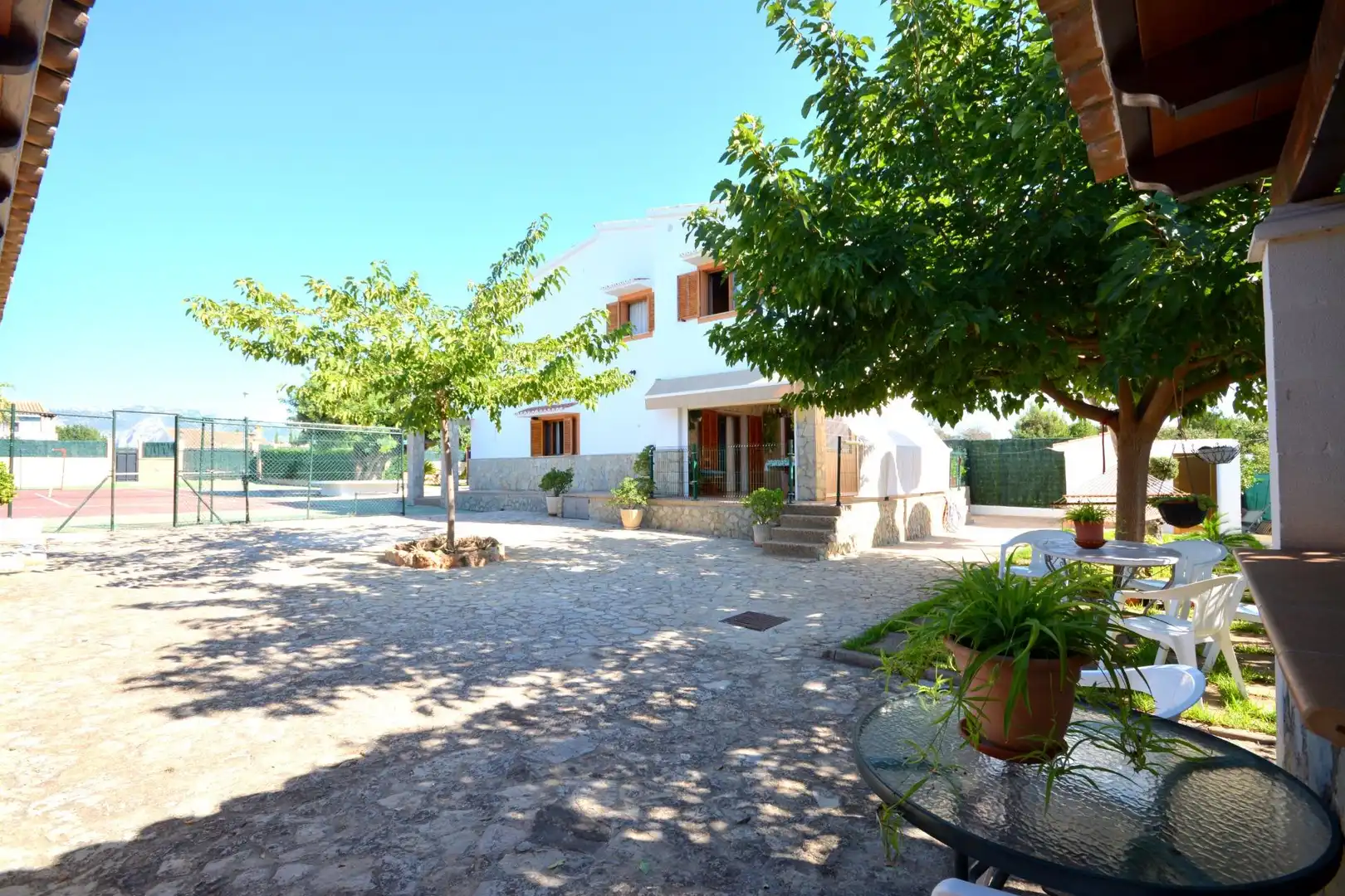 Vista exterior de Casa o xalet en venda en Marratxí amb Aire condicionat, Calefacció i Jardí privat