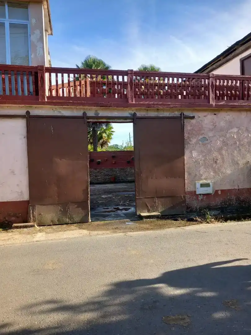 Vista exterior de Finca rústica en venda en Baralla amb Balcó