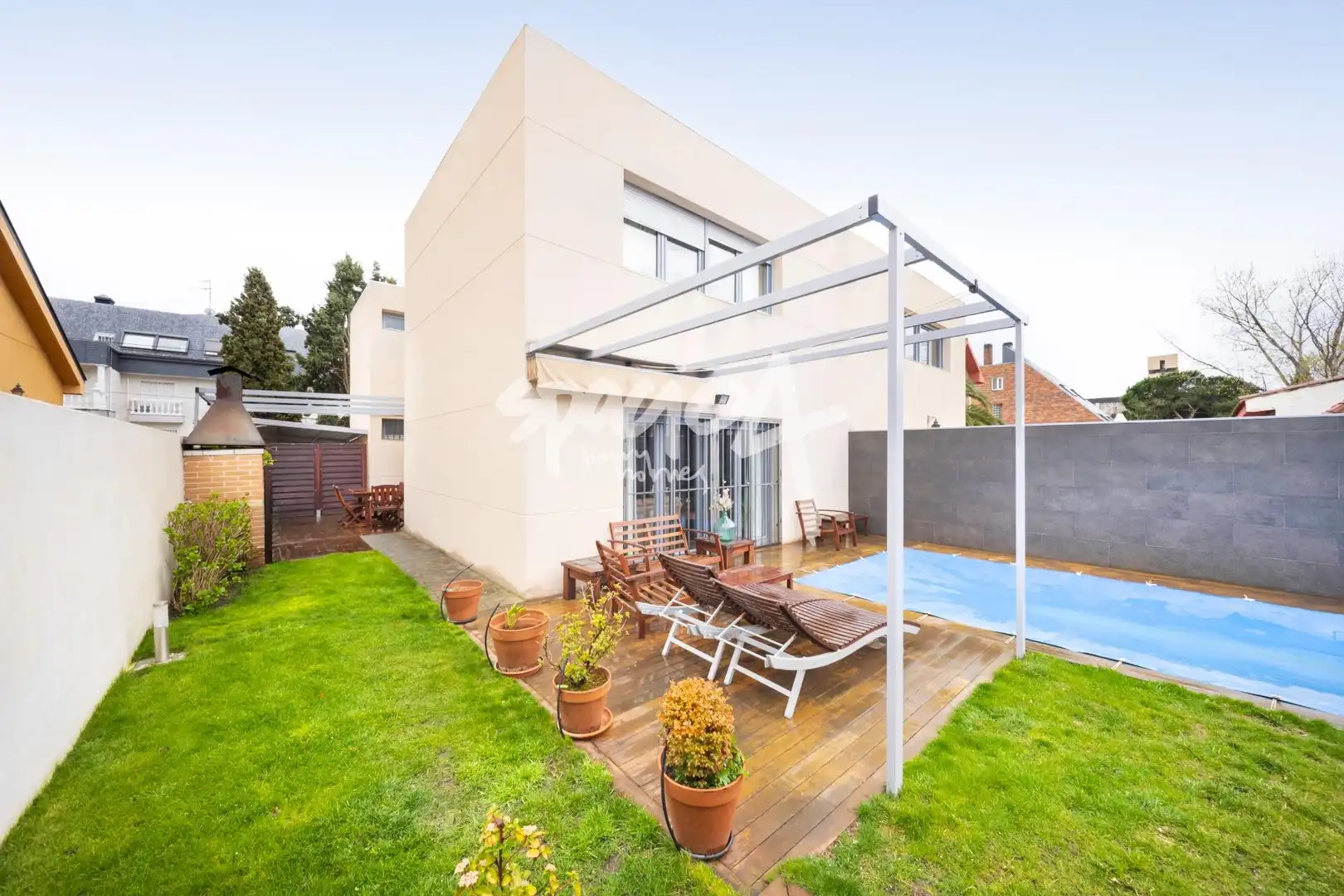 Jardín de Casa adosada en venta en Las Rozas de Madrid con Calefacción, Jardín privado y Piscina