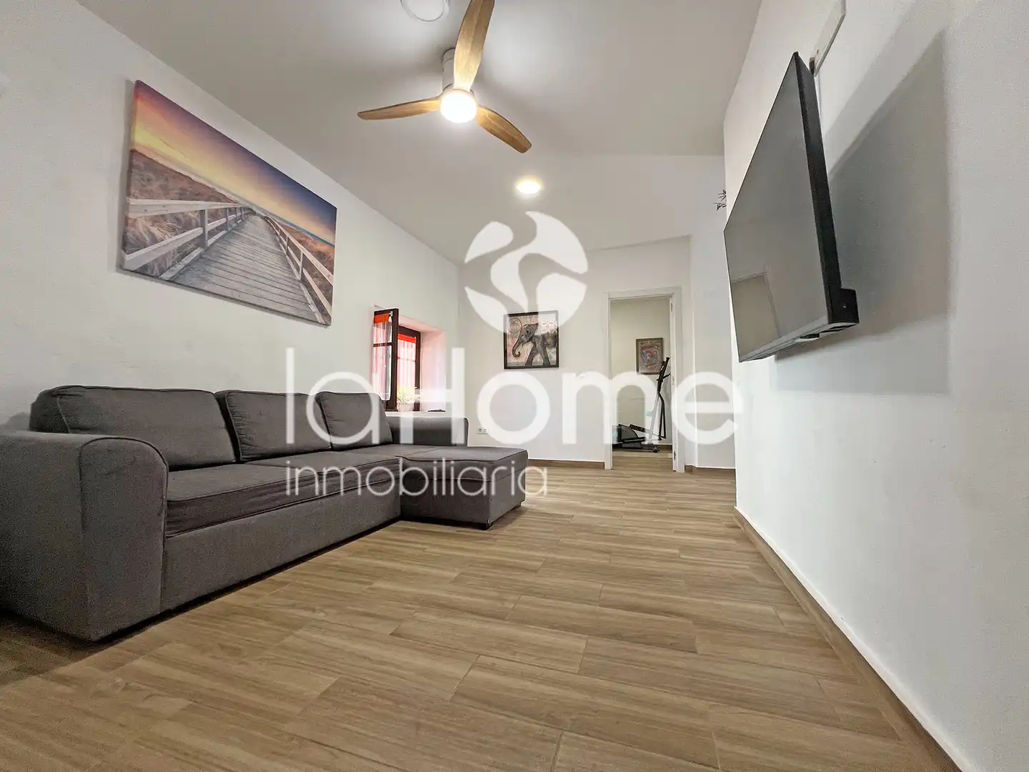 Sala de estar de Casa adosada en venta en Paterna con Aire acondicionado, Terraza y Horno