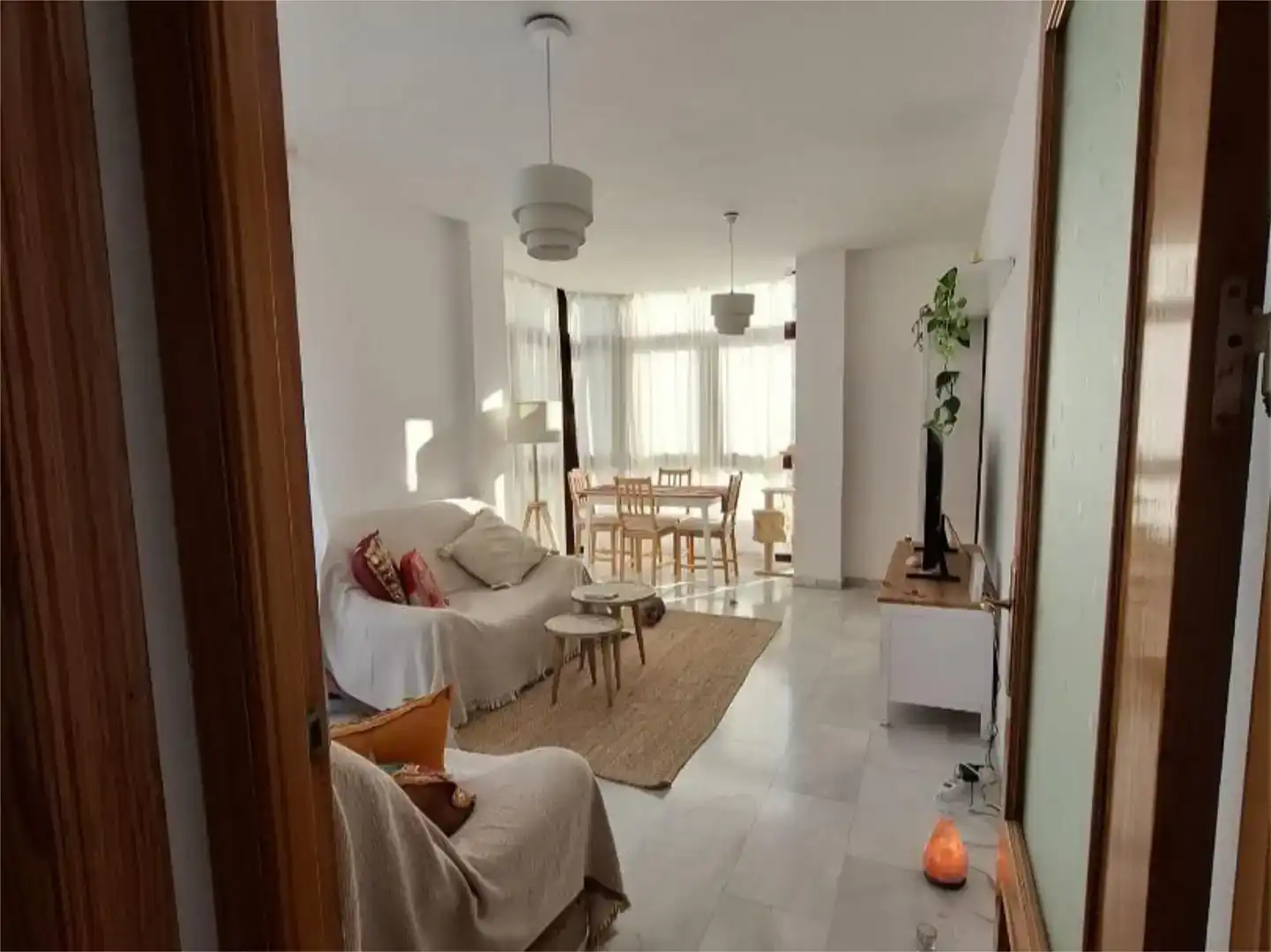 Sala d'estar de Pis per a compartir en La Zubia amb Aire condicionat, Moblat i Balcó