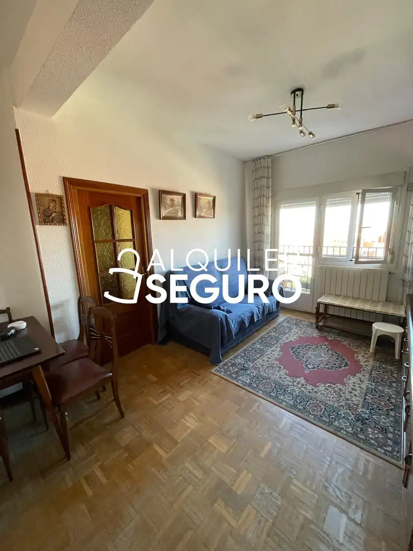 Habitación de Piso de alquiler en Carabanchel
