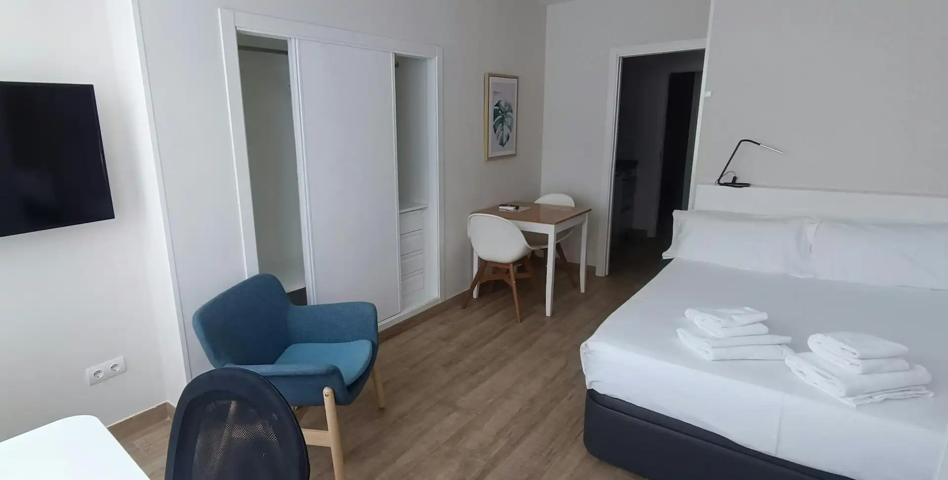Schlafzimmer von Wohnung zur Miete in Madrid mit Klimaanlage, Heizung und Möbliert