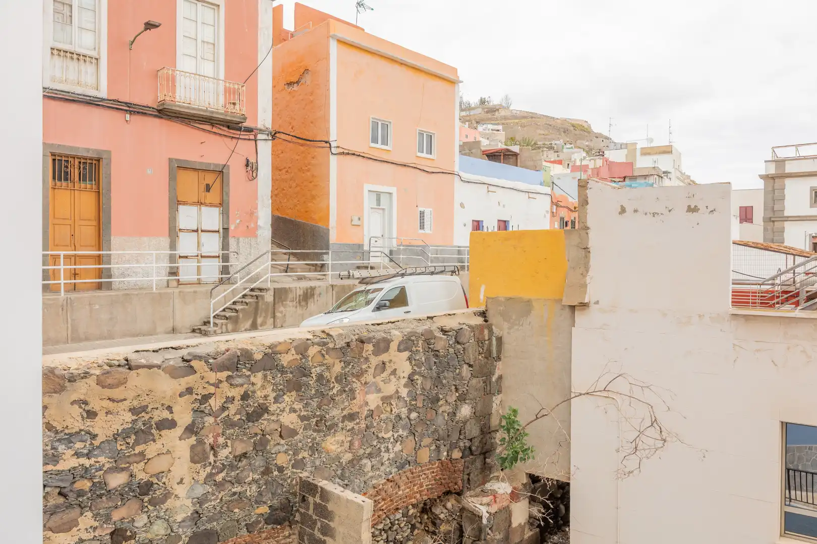 Vista exterior de Pis en venda en Las Palmas de Gran Canaria amb Moblat i Balcó