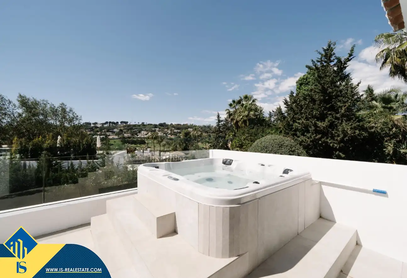Chalet con piscina en venta en Nueva Andalucía, imagen 12
