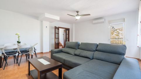 LISTA PARA ENTRAR A VIVIR !!! Amplia vivienda luminosa con 4 dormitorios dobles, 3 baños y parking en Urbanización La Envía Golf, imatge 2