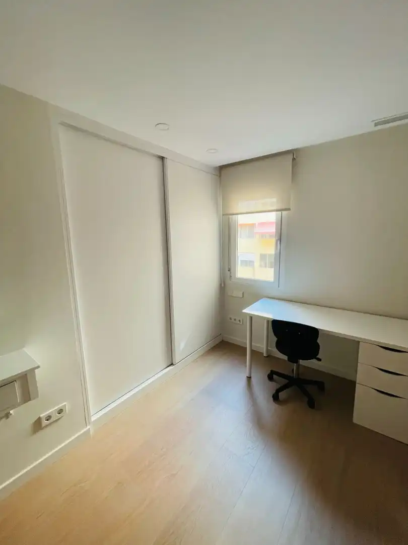 Schlafzimmer von Wohnung zur Miete in Alicante / Alacant mit Klimaanlage, Heizung und Parkett