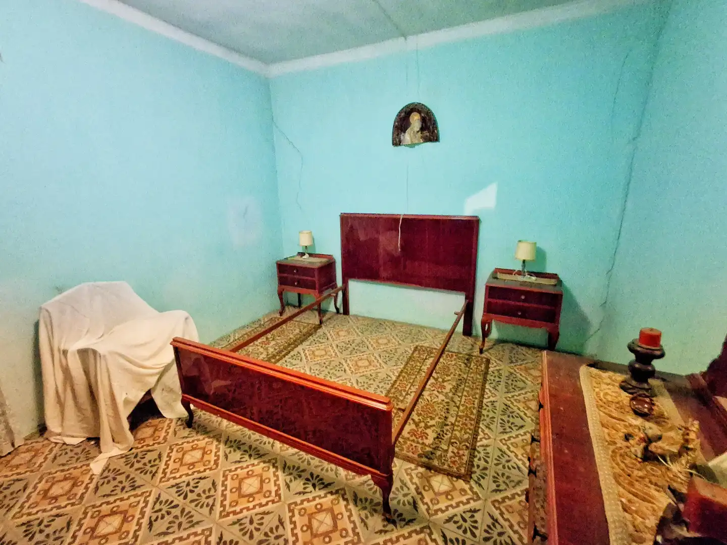 Bedroom of Detached homes for sale in La Vid y Barrios   with Private garden and Furnished