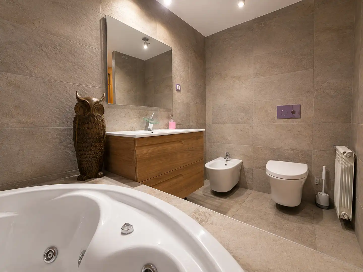 Bathroom of Flat for sale in Alcorcón  with Air Conditioner, Heating and Parquet flooring