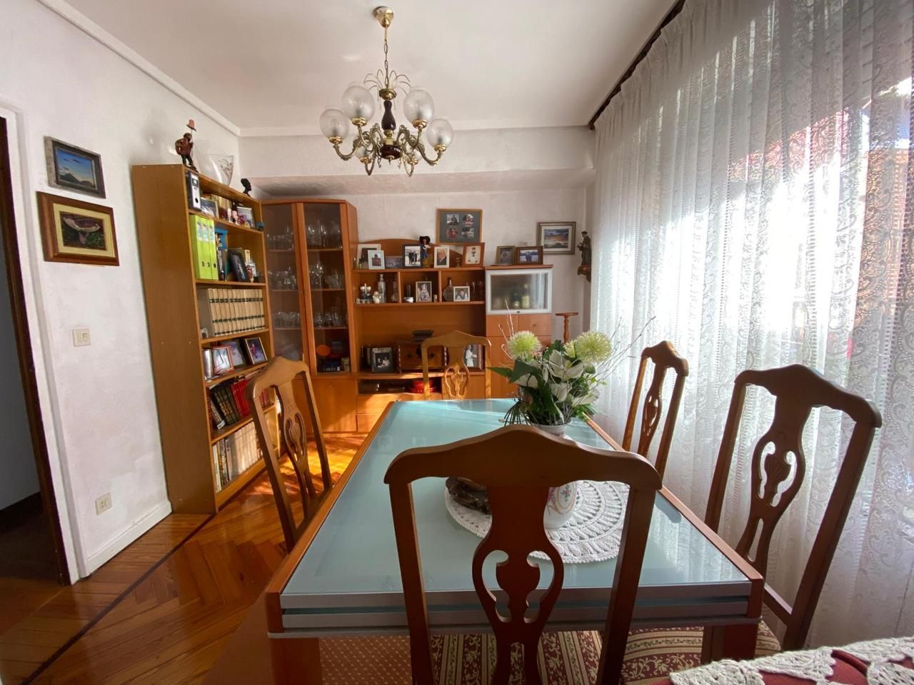 Menjador de Pis en venda en Durango amb Calefacció i Balcó