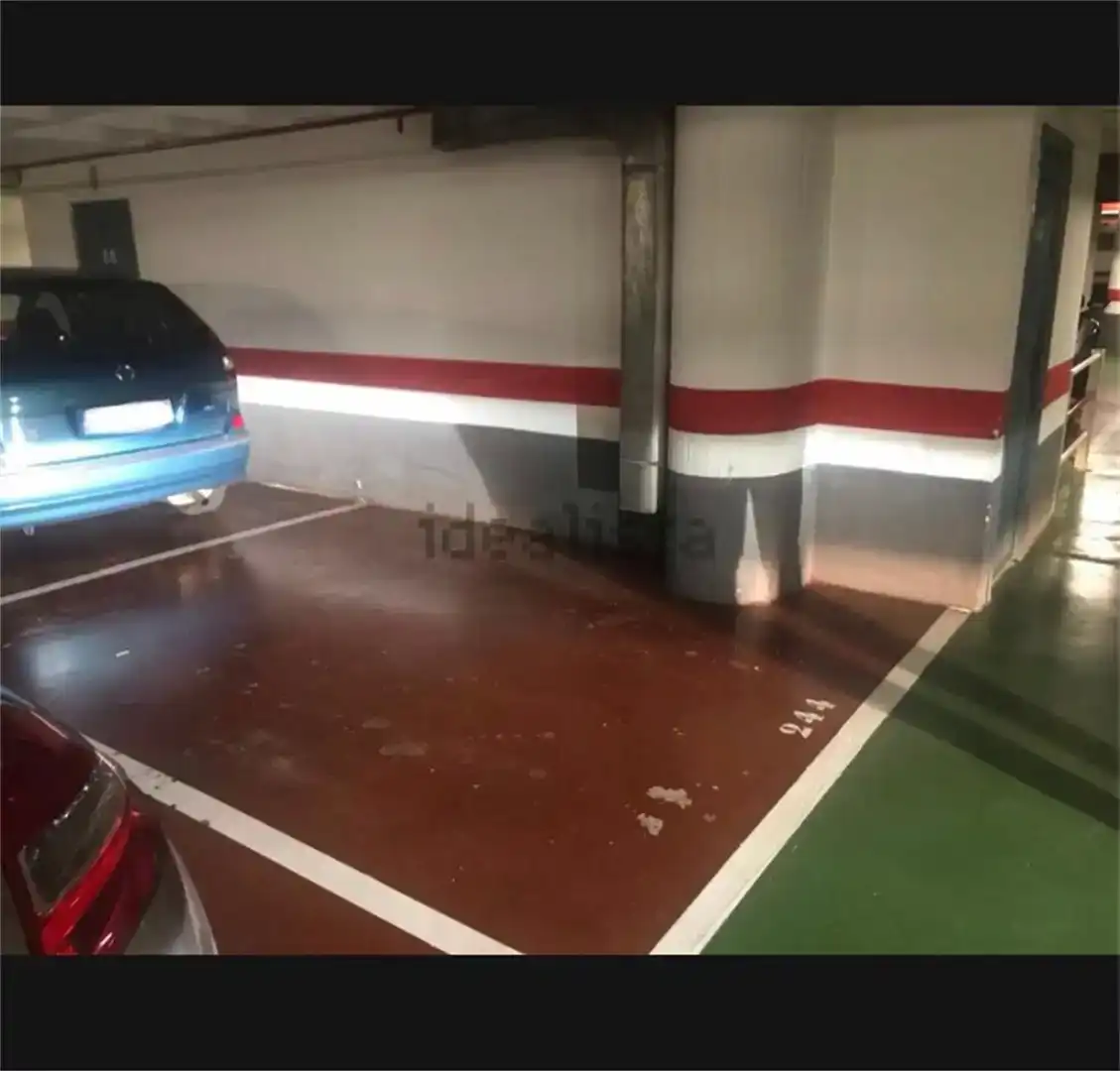 Aparcament de Garatge en venda en Universidad