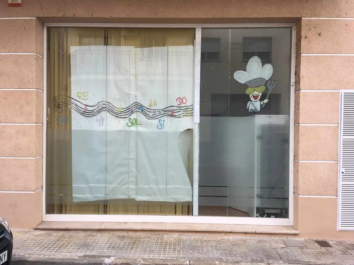 Business premises for sale in Carrer de la Torre de Taialà 40, imagen 5