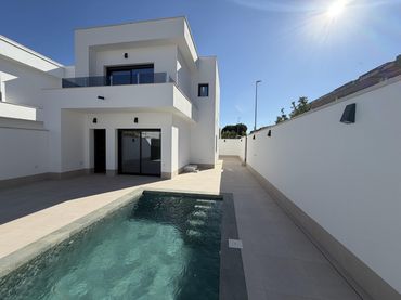 Detached house for sale in Almoradí