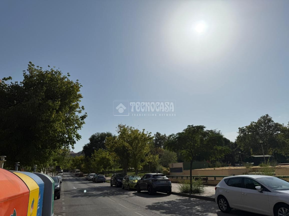 Vista exterior de Pis en venda en Alcorcón amb Aire condicionat i Calefacció