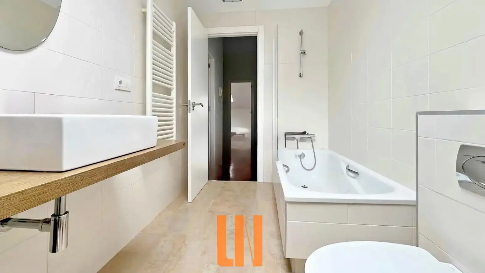 Bathroom of Houses for sale in Miño  with Heating, Private garden and Parquet flooring