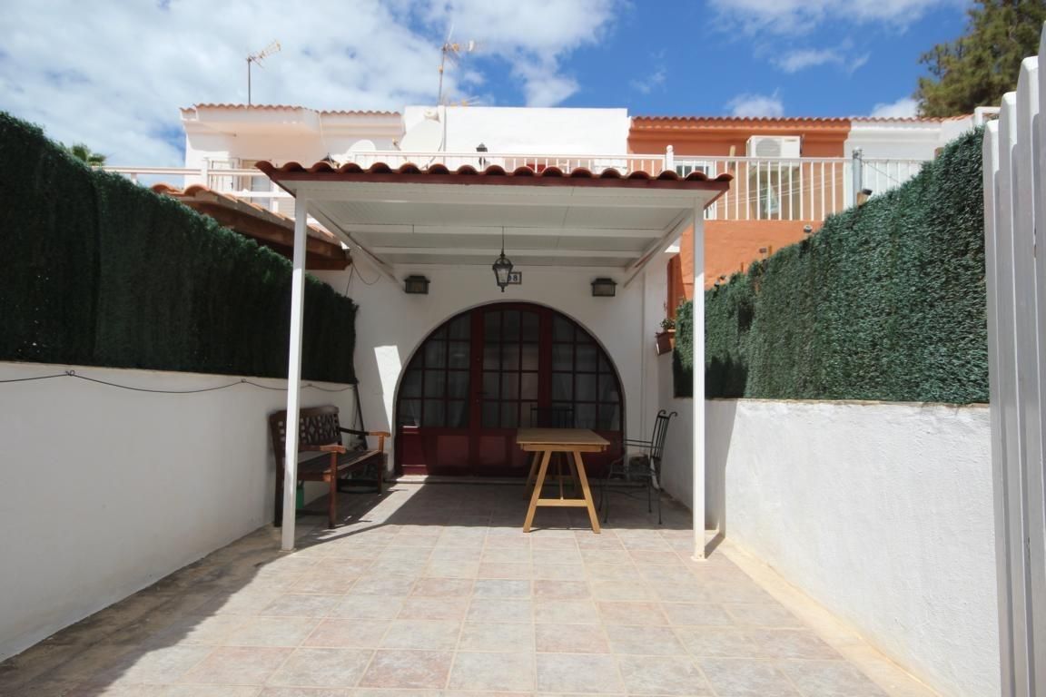House or chalet for sale in San Bartolomé de Tirajana  with Air Conditioner, Private garden and Terrace