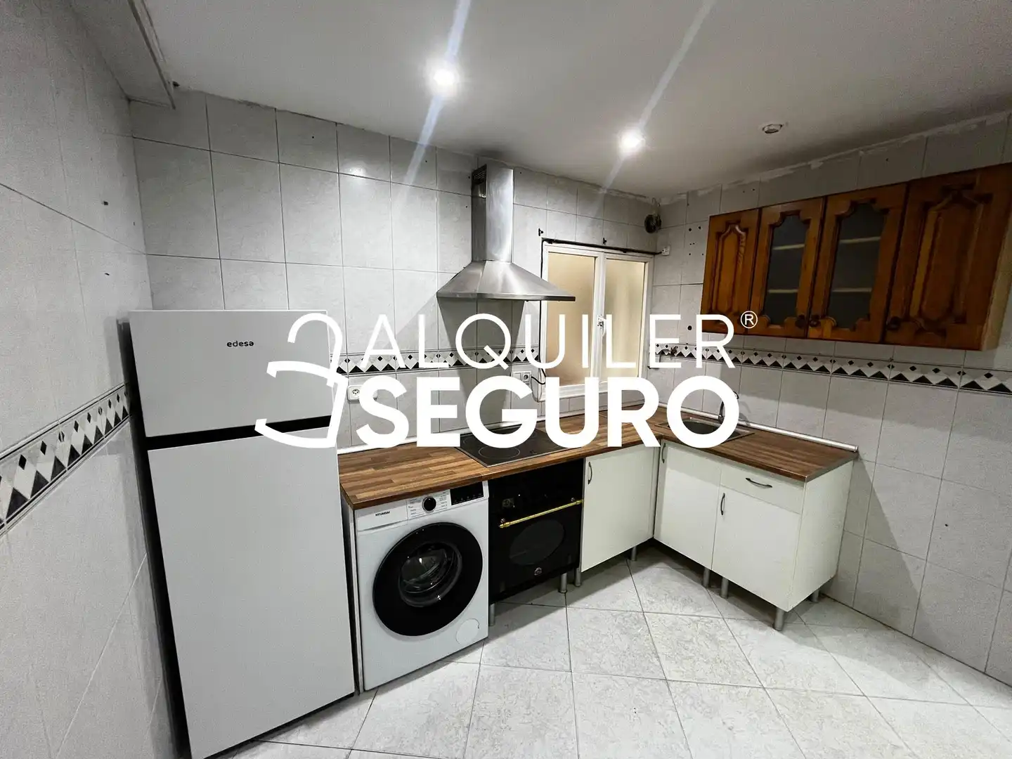 Kitchen of Flat for rent in Torrelavega 