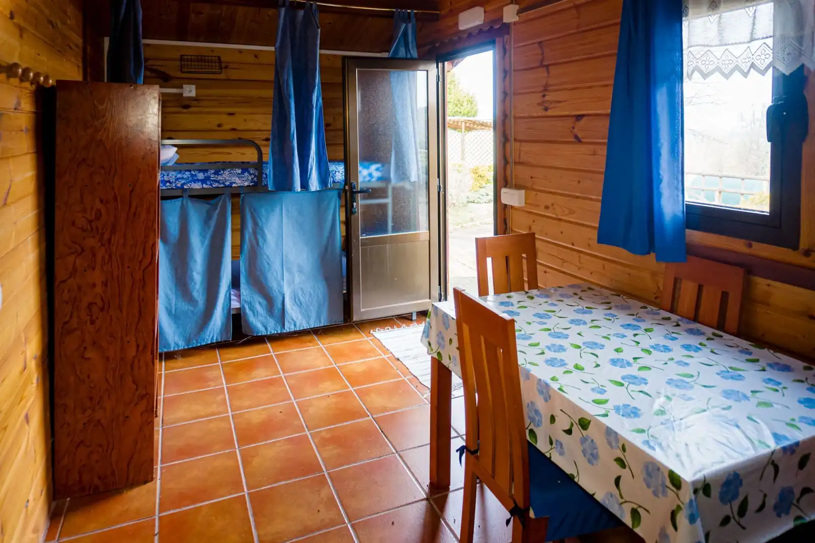 Dormitori de Casa o xalet en venda en Villagatón amb Aire condicionat, Calefacció i Jardí privat