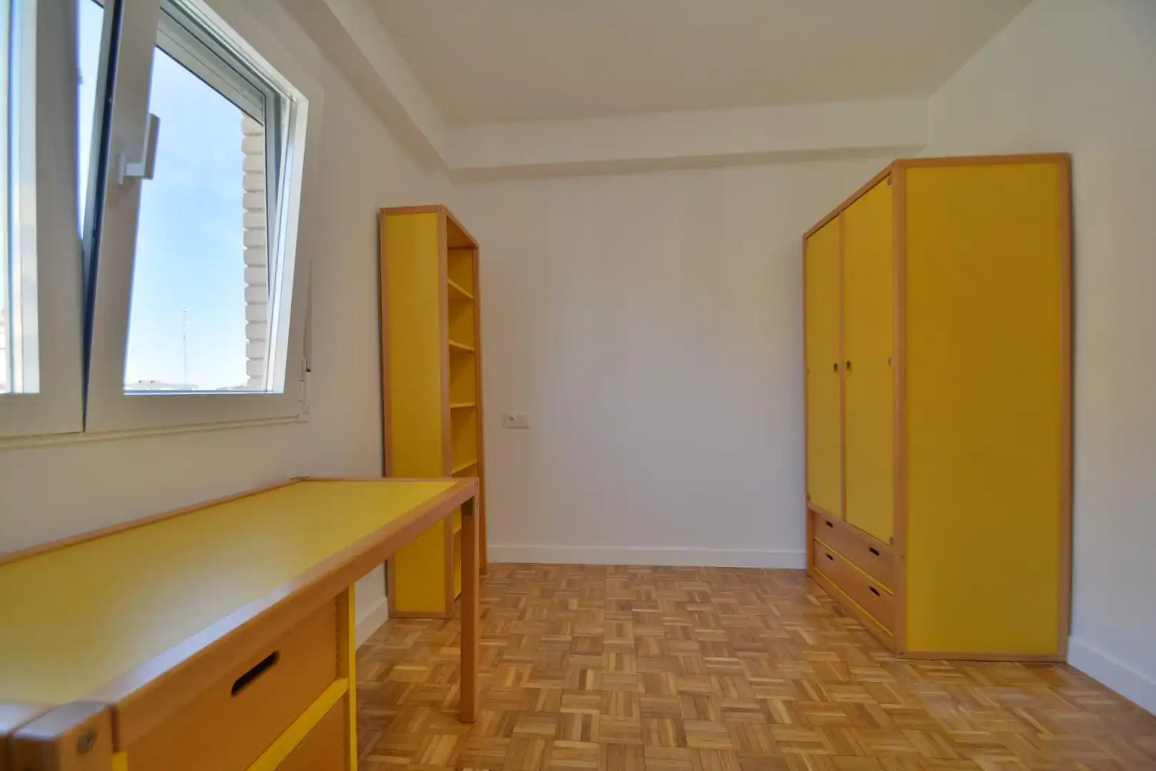 Schlafzimmer von Wohnung zur Miete in Fuencarral - El Pardo