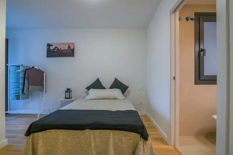 Àtic d'obra nova amb terrassa en venda a Centre, imagen 15
