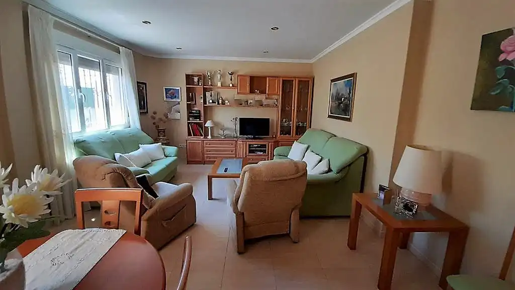 Sala de estar de Casa adosada en venta en Villalgordo del Júcar con Calefacción y Terraza
