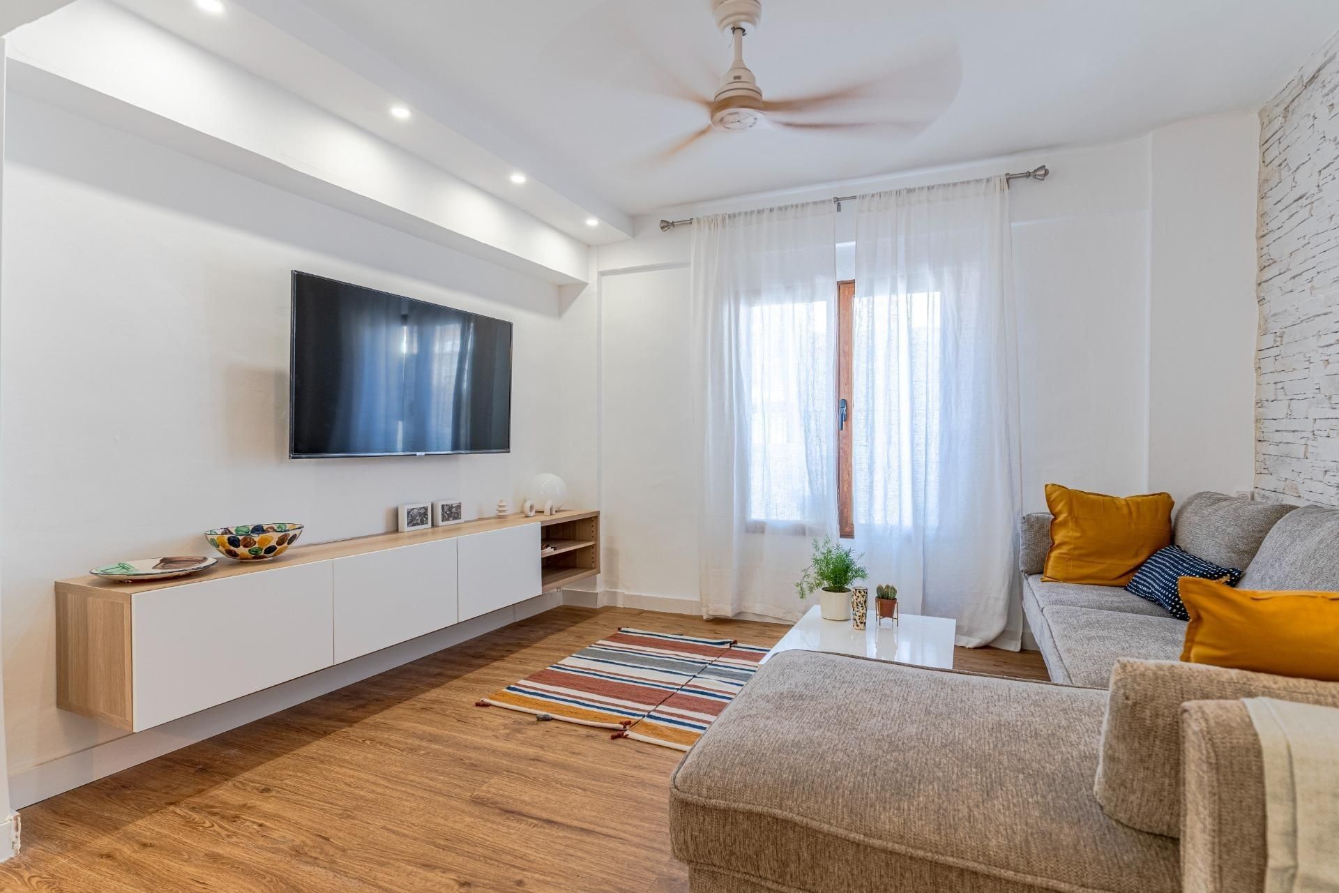 Sala d'estar de Apartament en venda en  Granada Capital amb Calefacció