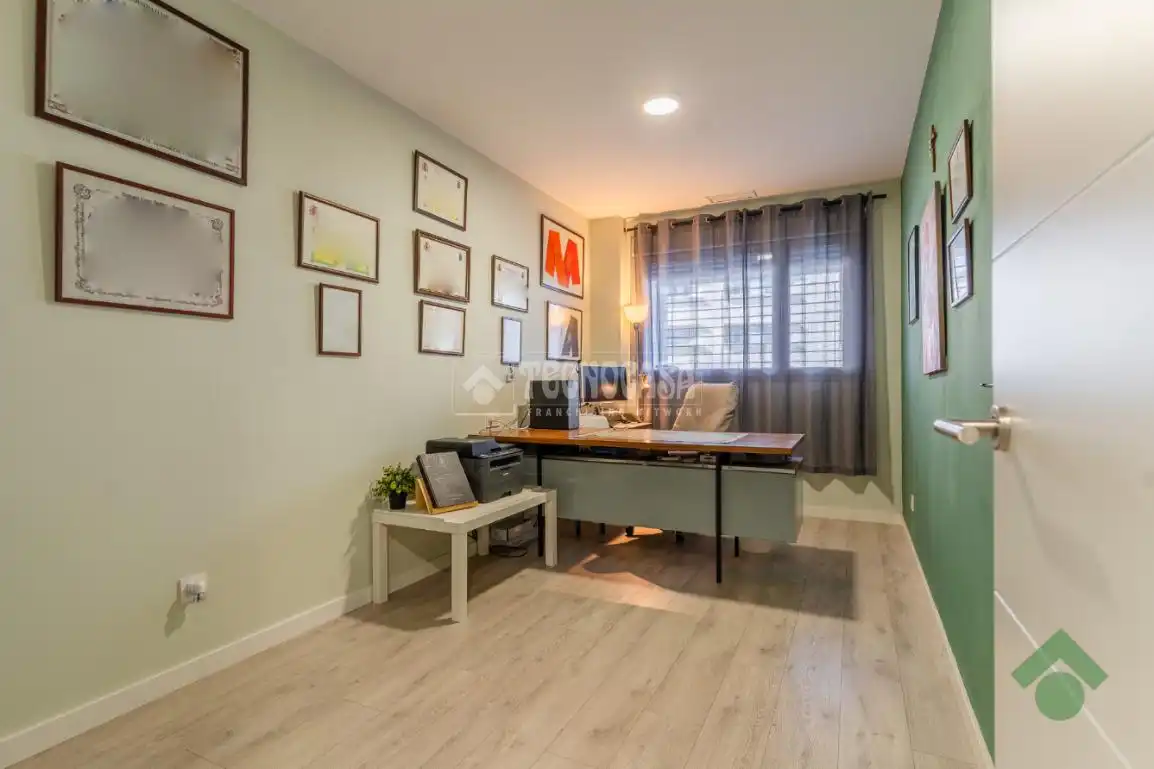 Wohnung zum Verkauf in Puerto Real mit Terrasse und Gemeinschaftspool
