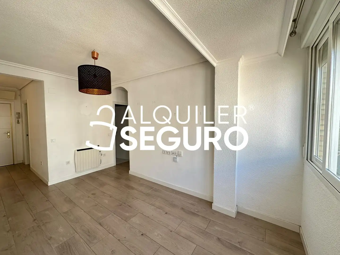 Habitación de Piso de alquiler en Madrid con Calefacción y Trastero