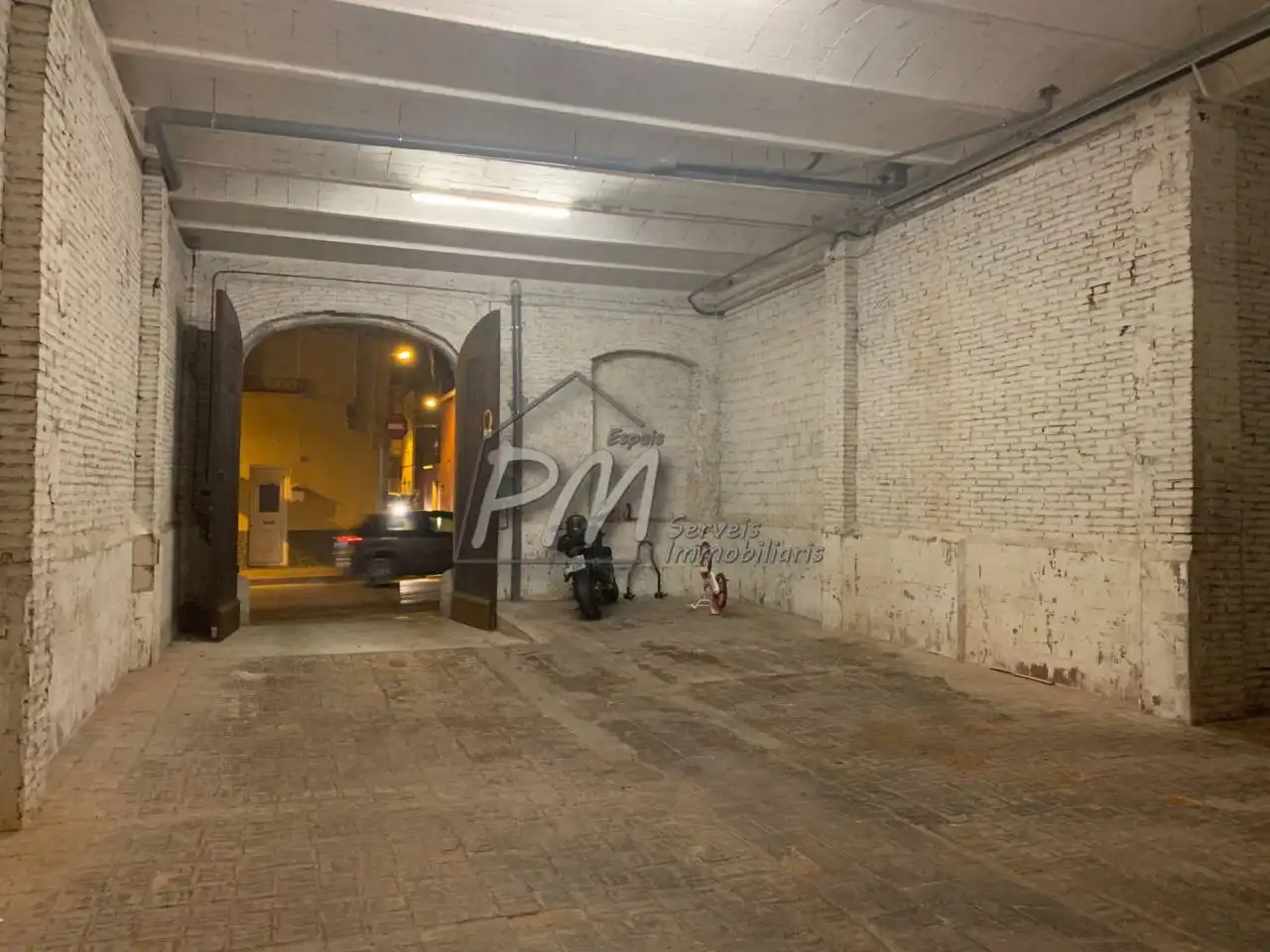 Einzelparkplatz zur Miete in Calle Rutlla 230, imagen 2