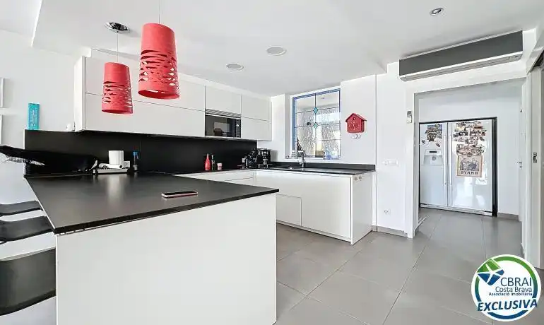 Kitchen of Houses for sale in Empuriabrava  with Heating, Terrace and Swimming Pool