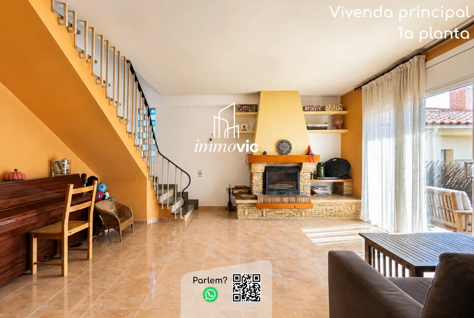 Sala de estar de Casa o chalet en venta en Centelles con Calefacción, Jardín privado y Parquet