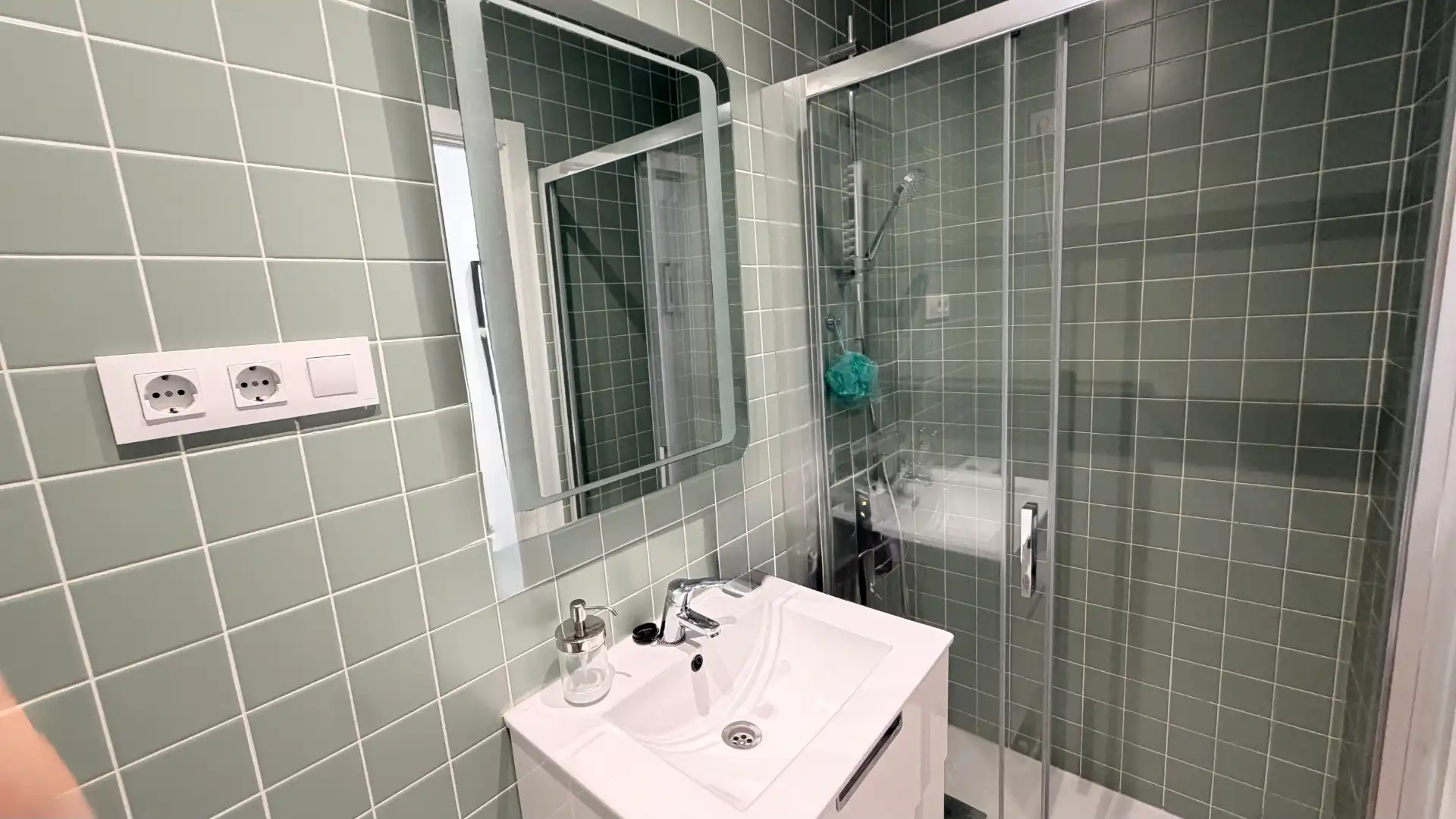 Baño de Piso en venta en Madrid con Aire acondicionado, Calefacción y Terraza