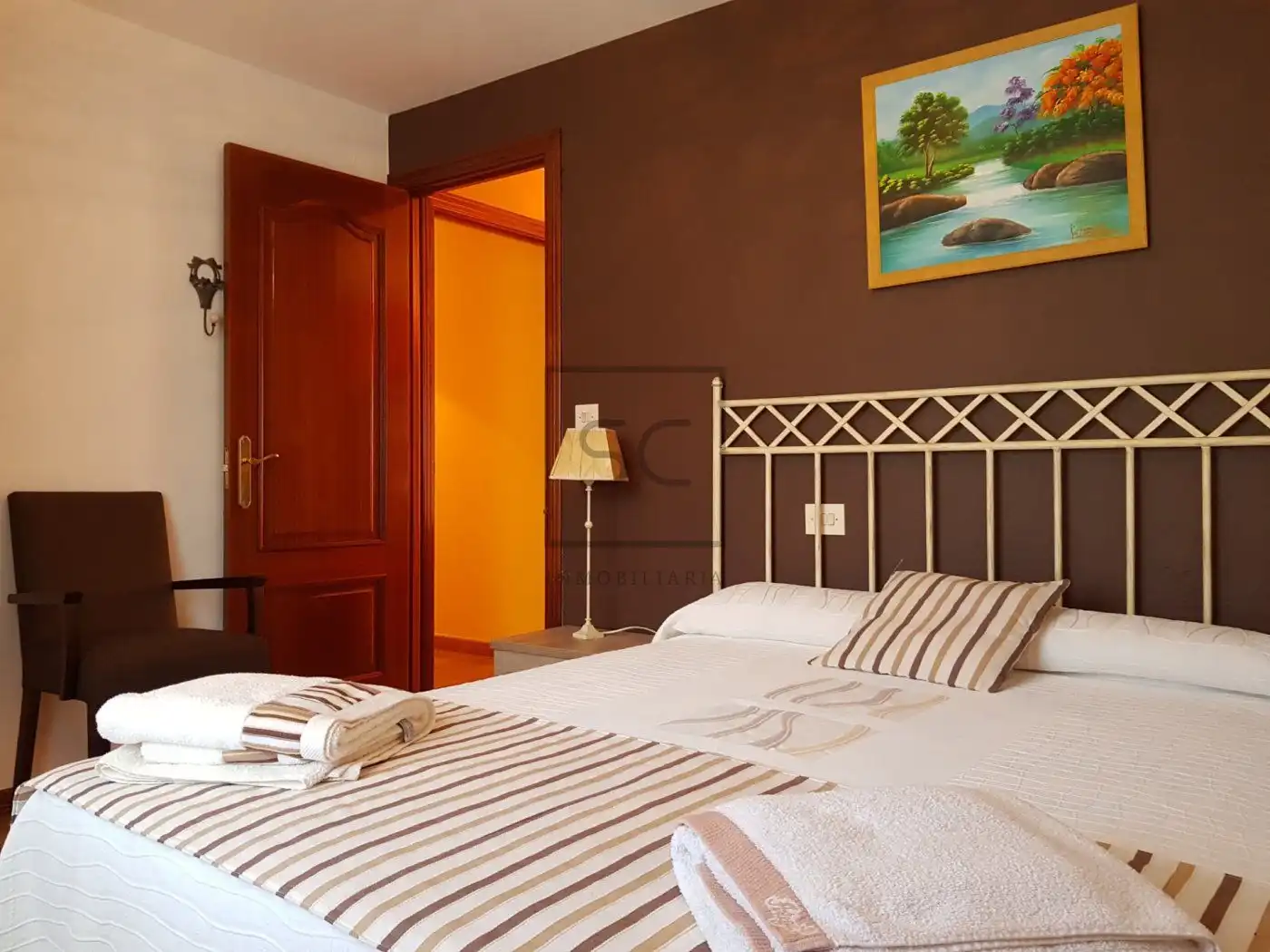 Schlafzimmer von Country house zum Verkauf in Laxe mit Heizung, Terrasse und Möbliert