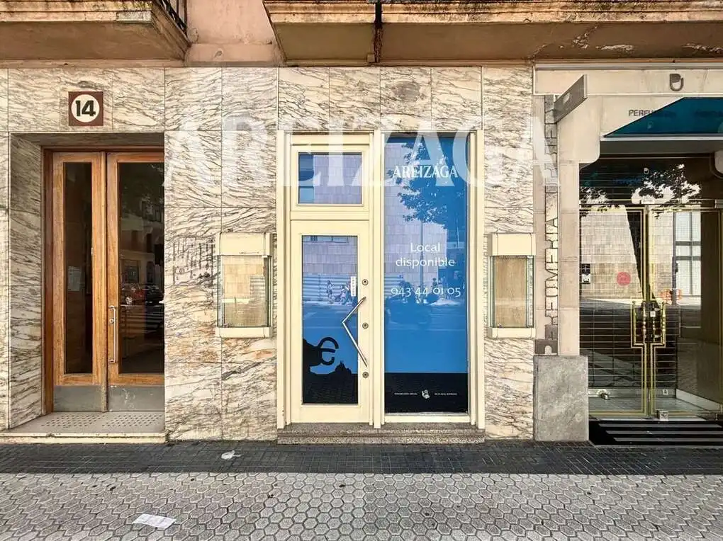 Local comercial en alquiler en Urbieta Kalea 14