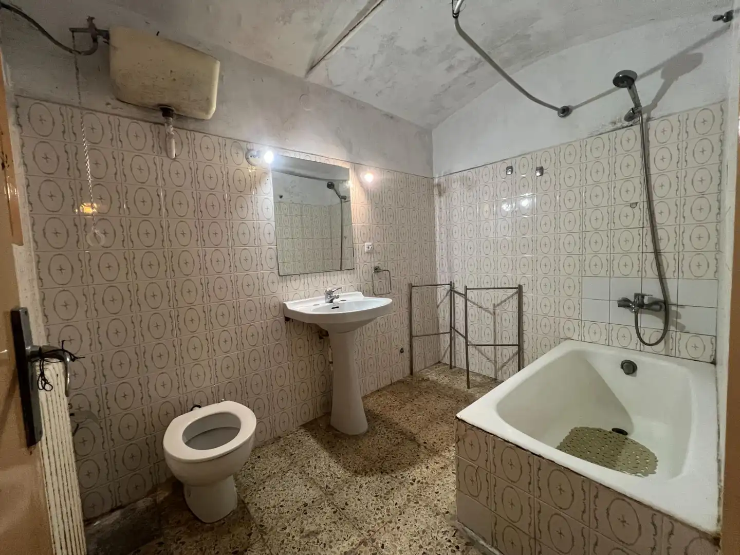 Badezimmer von Einfamilien-Reihenhaus zum Verkauf in Sentmenat