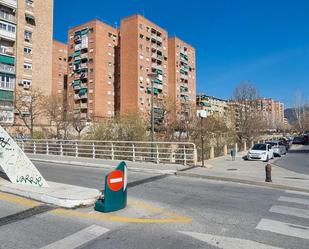 Exterior view of Flat to rent in  Granada Capital  with Air Conditioner