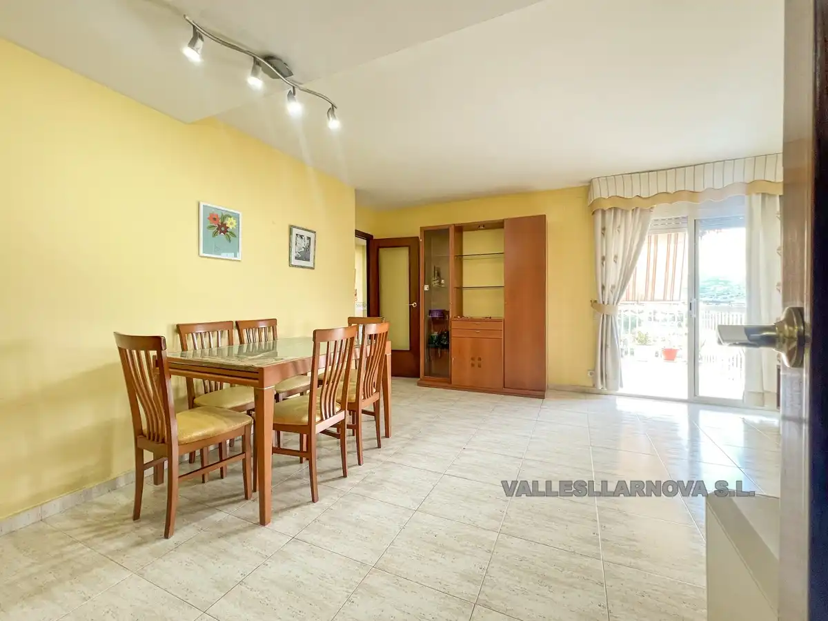 Menjador de Pis en venda en Mollet del Vallès