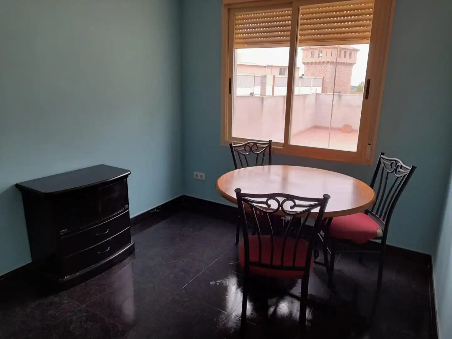 Comedor de Casa adosada en venta en Gilet con Terraza y Balcón