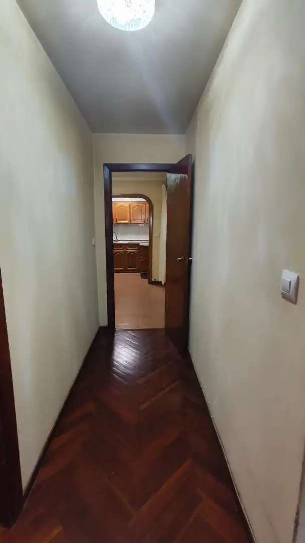 Piso en venta en Vigo  con Calefacción, Trastero y Balcón
