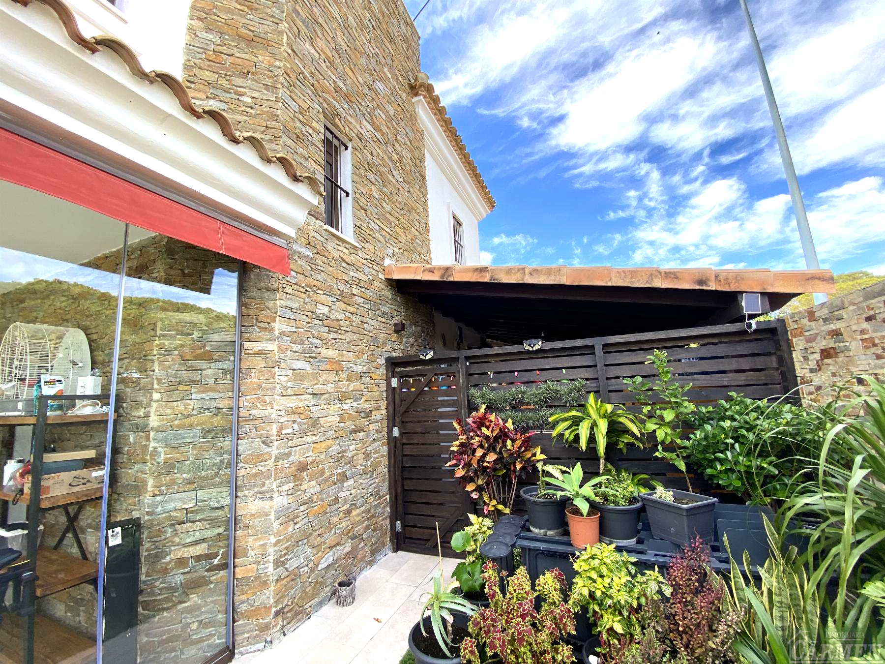 Vista exterior de Casa o xalet en venda en Chiclana de la Frontera amb Aire condicionat, Calefacció i Traster