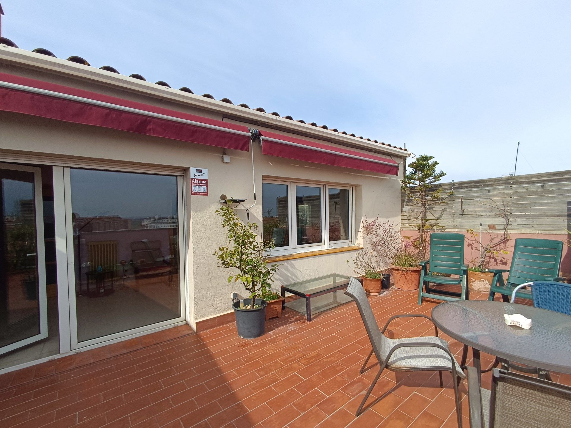 Terrace of Attic for sale in Figueres  with Air Conditioner, Heating and Terrace