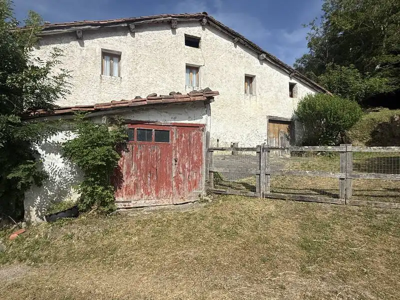 Außenansicht von Country house zum Verkauf in Arakaldo mit Abstellraum