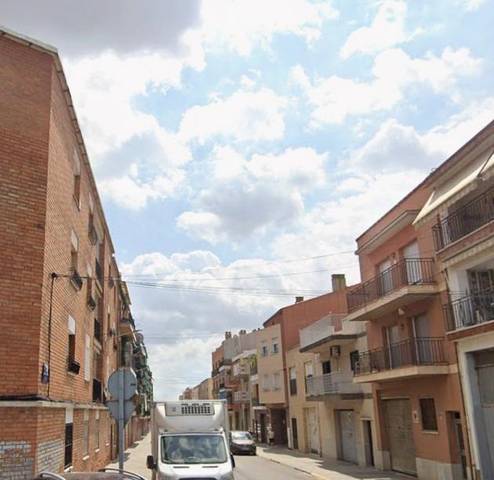 Piso en Venta en  VINT-I-DOS DE JULIOL,DEL en Ca n'Anglada