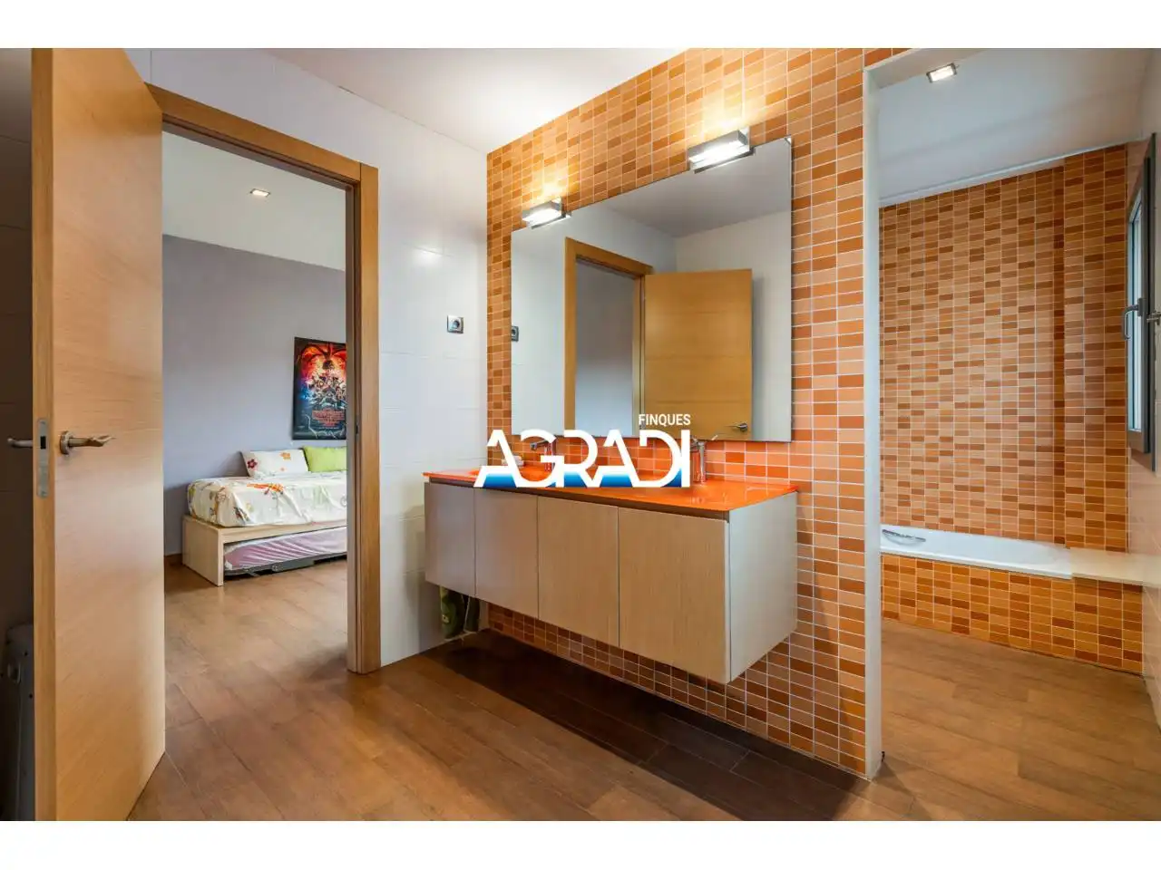Bathroom of Houses for sale in Les Franqueses del Vallès  with Air Conditioner, Heating and Private garden